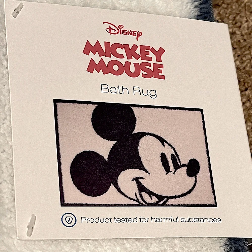 NWT Disney Mickey Mouse children’s bath rug mat 20 in. x 30 in.